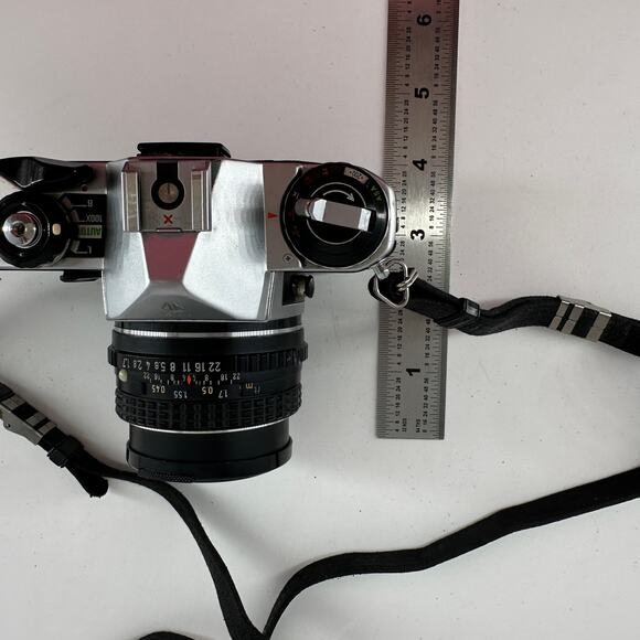 Asahi Pentax ME 35mm Film Camera with SMC Pentax-M 50mm f/1.7 Lens Japan - Picture 5 of 13